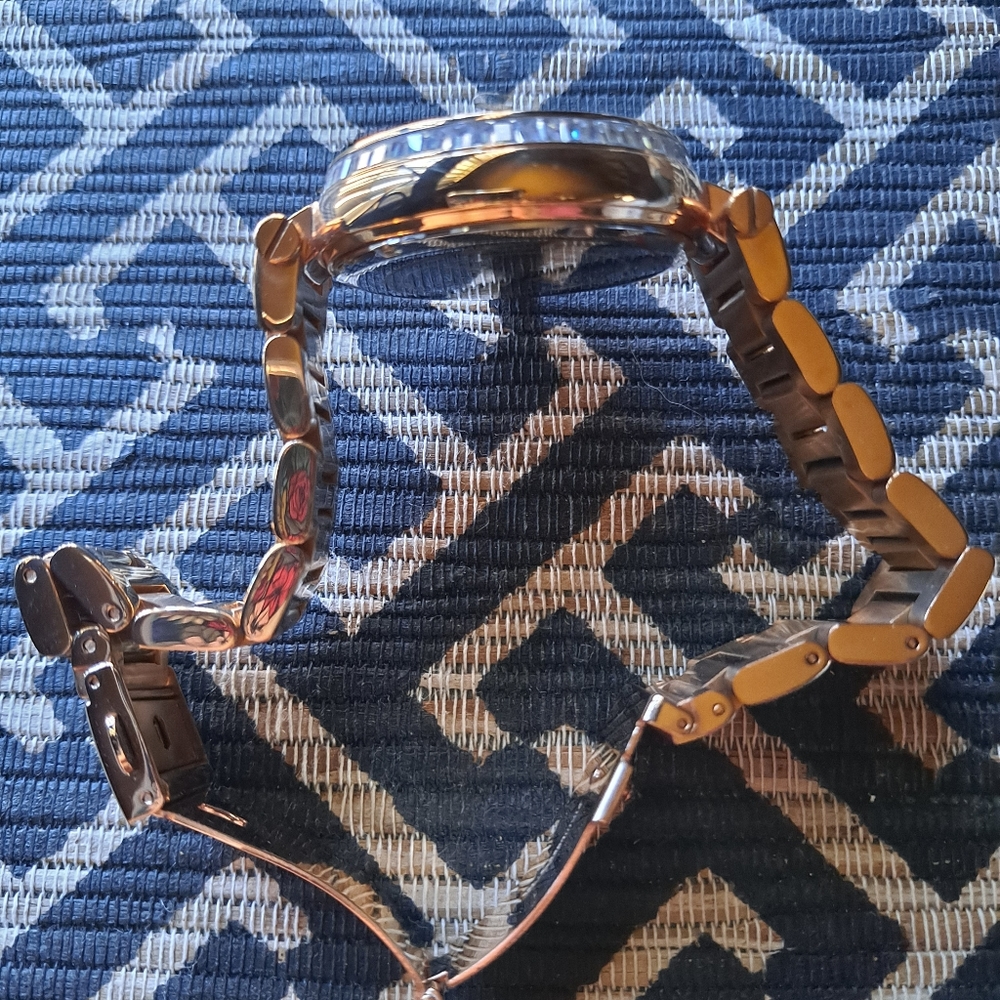 Michael Kors Watch - Picture 2 of 2